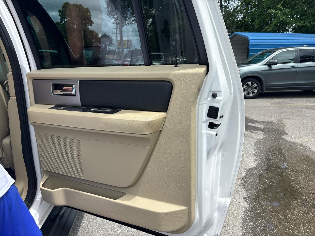 Ford Expedition EL XLT 2WD 2017