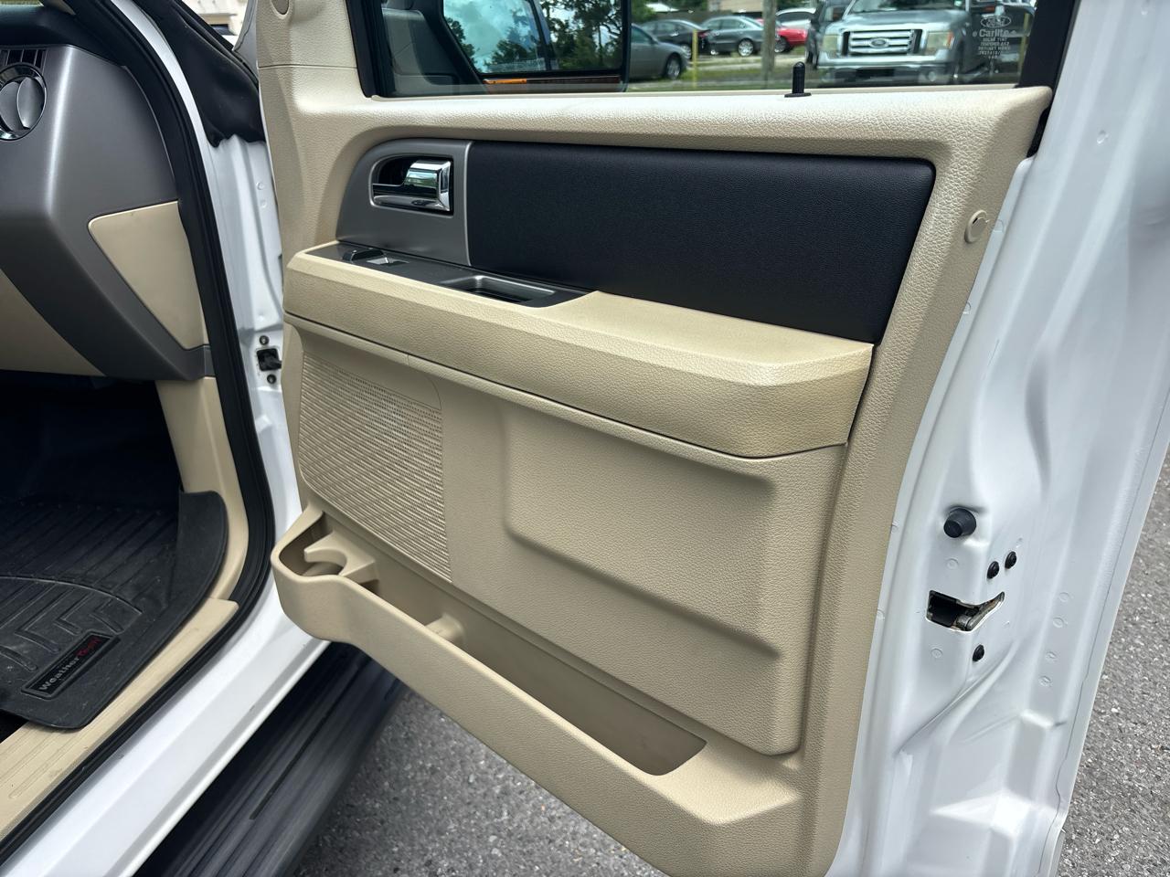 Ford Expedition EL XLT 2WD 2017