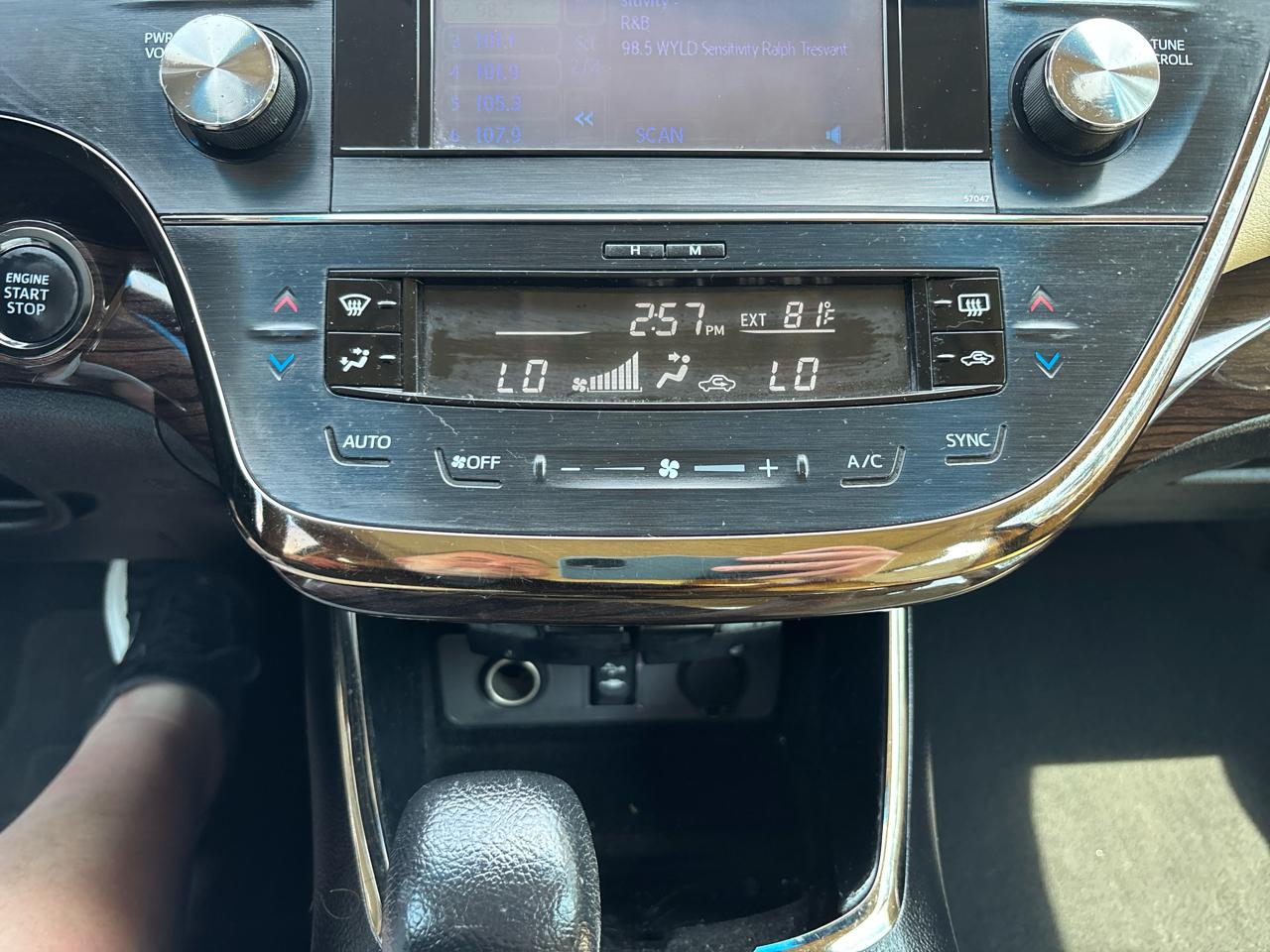 Toyota Avalon XLE 2013