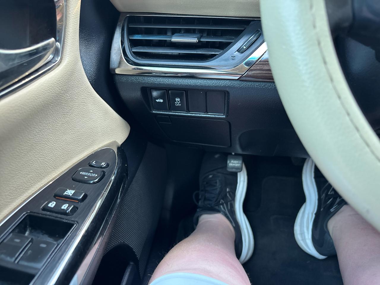 Toyota Avalon XLE 2013