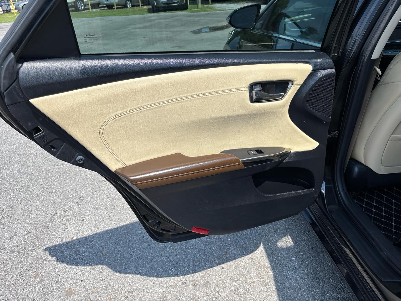 Toyota Avalon XLE 2013