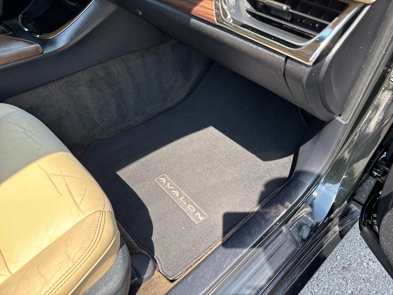 Toyota Avalon XLE 2013