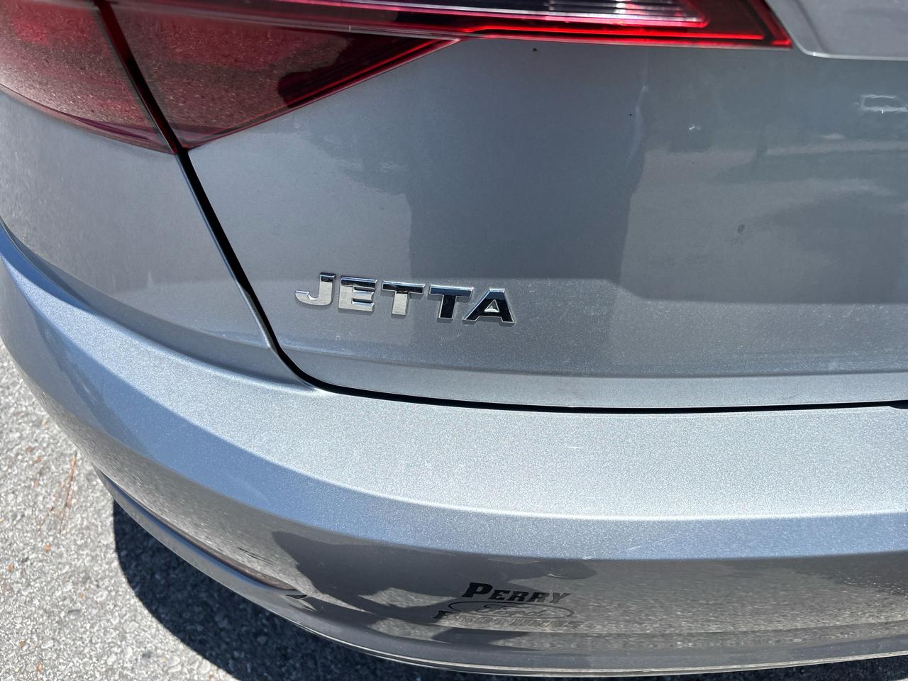 Volkswagen Jetta 1.4T S 8A 2021