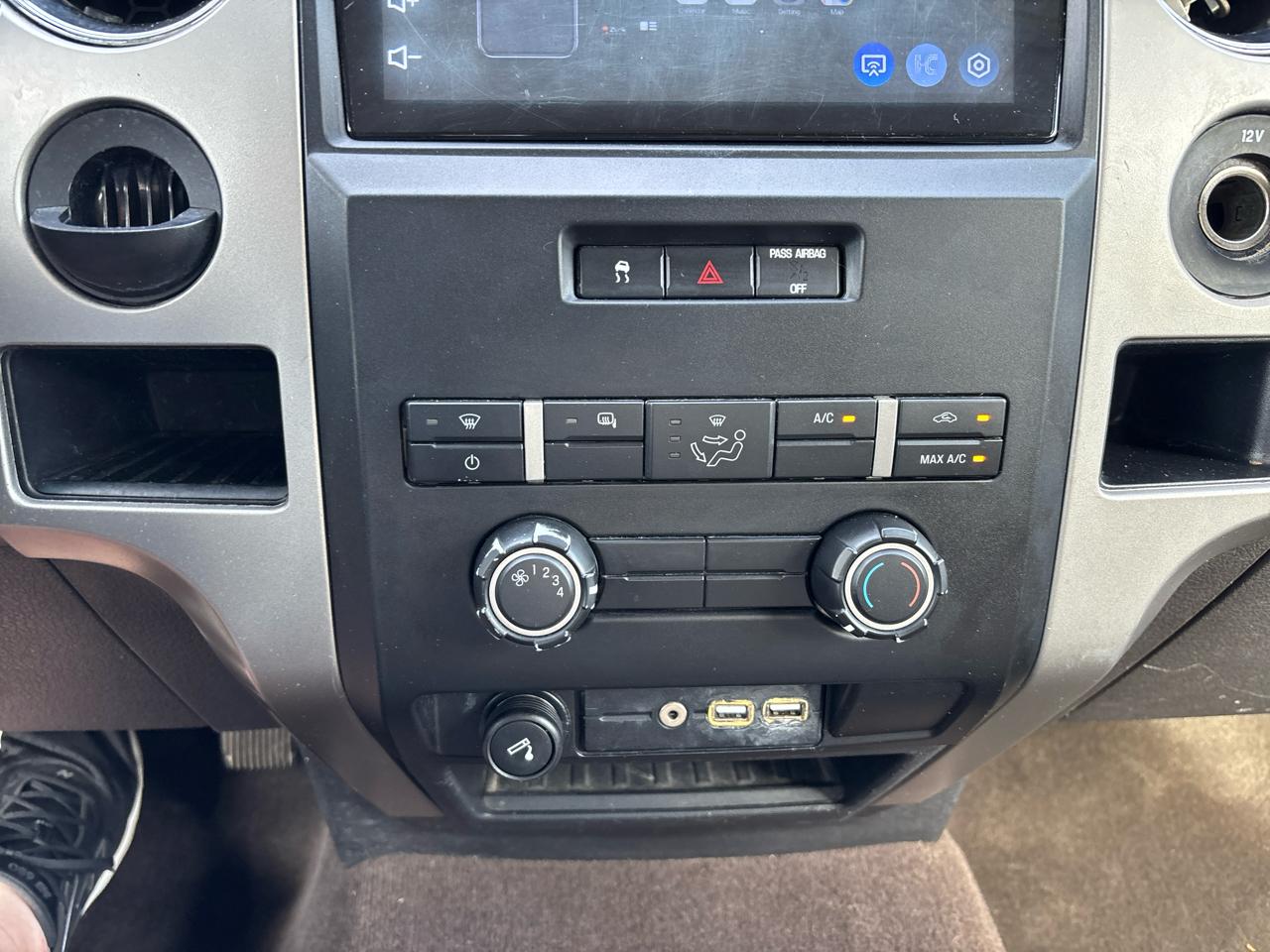 Ford F-150 XLT SuperCab 8-ft. Bed 2WD 2010