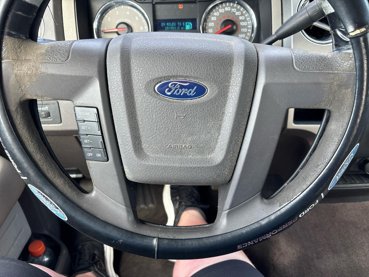Ford F-150 XLT SuperCab 8-ft. Bed 2WD 2010