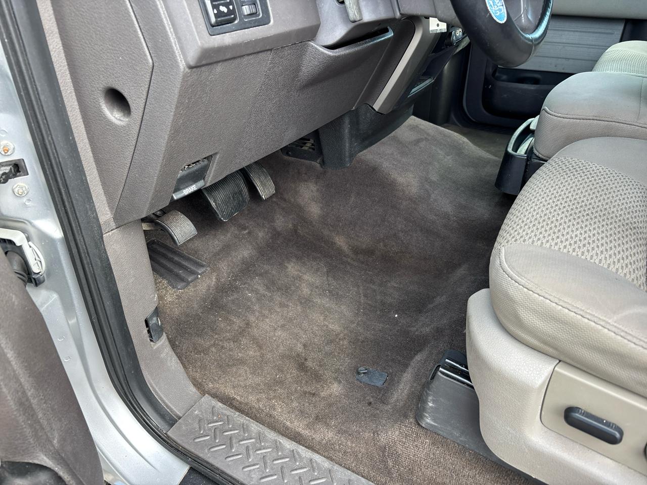 Ford F-150 XLT SuperCab 8-ft. Bed 2WD 2010