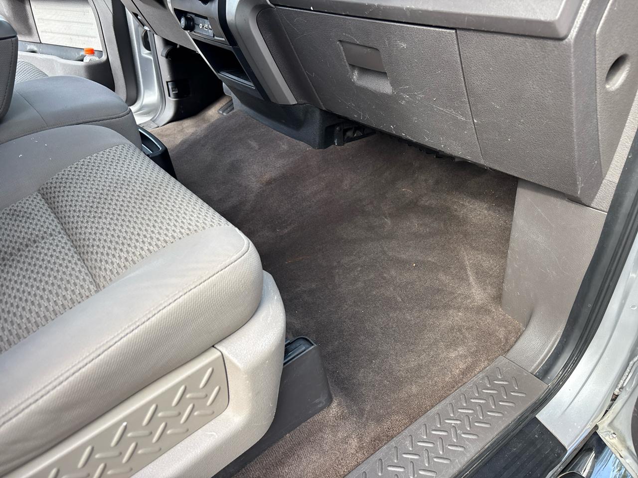 Ford F-150 XLT SuperCab 8-ft. Bed 2WD 2010