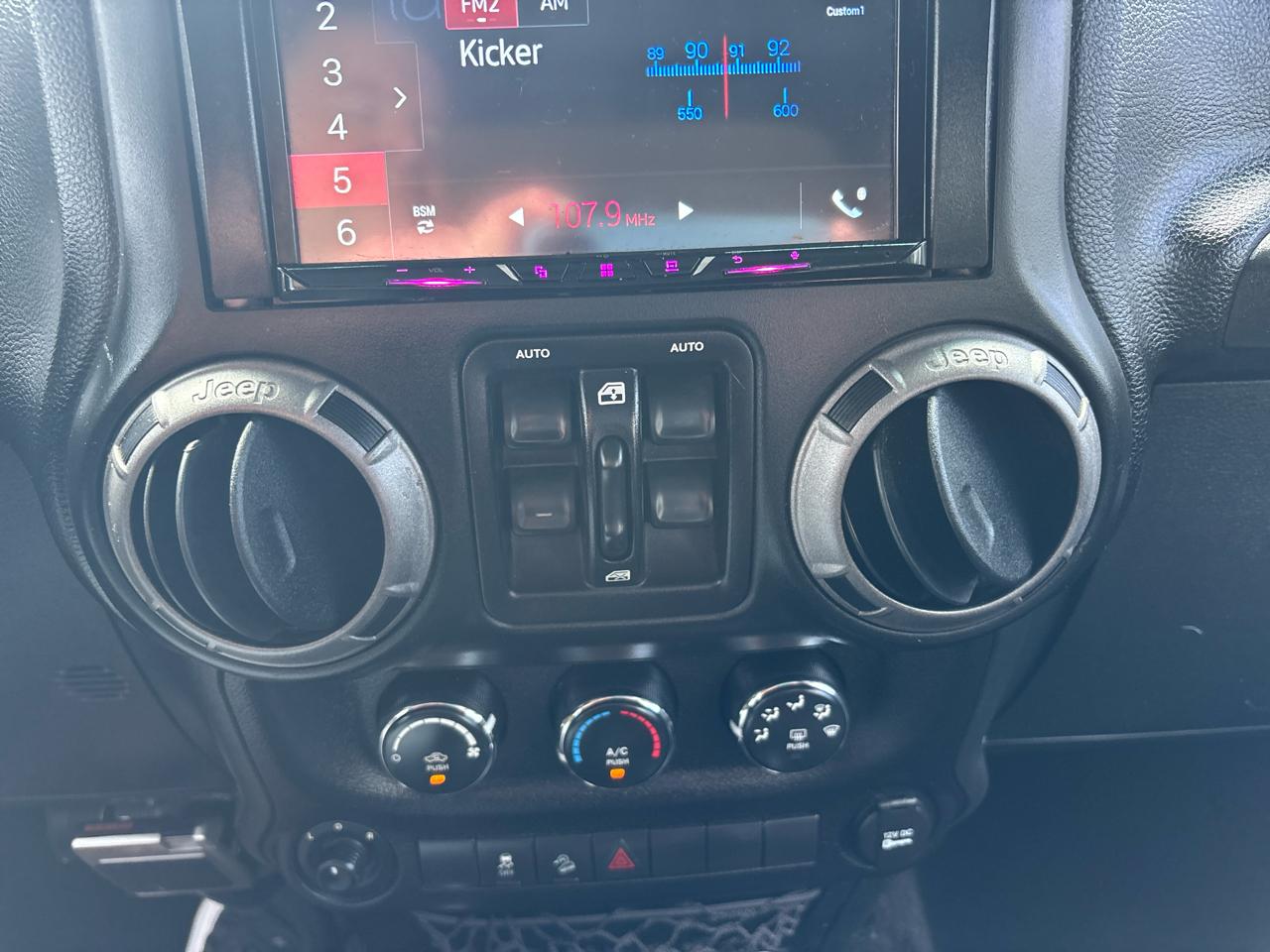 Jeep Wrangler Unlimited Sport 4WD 2016