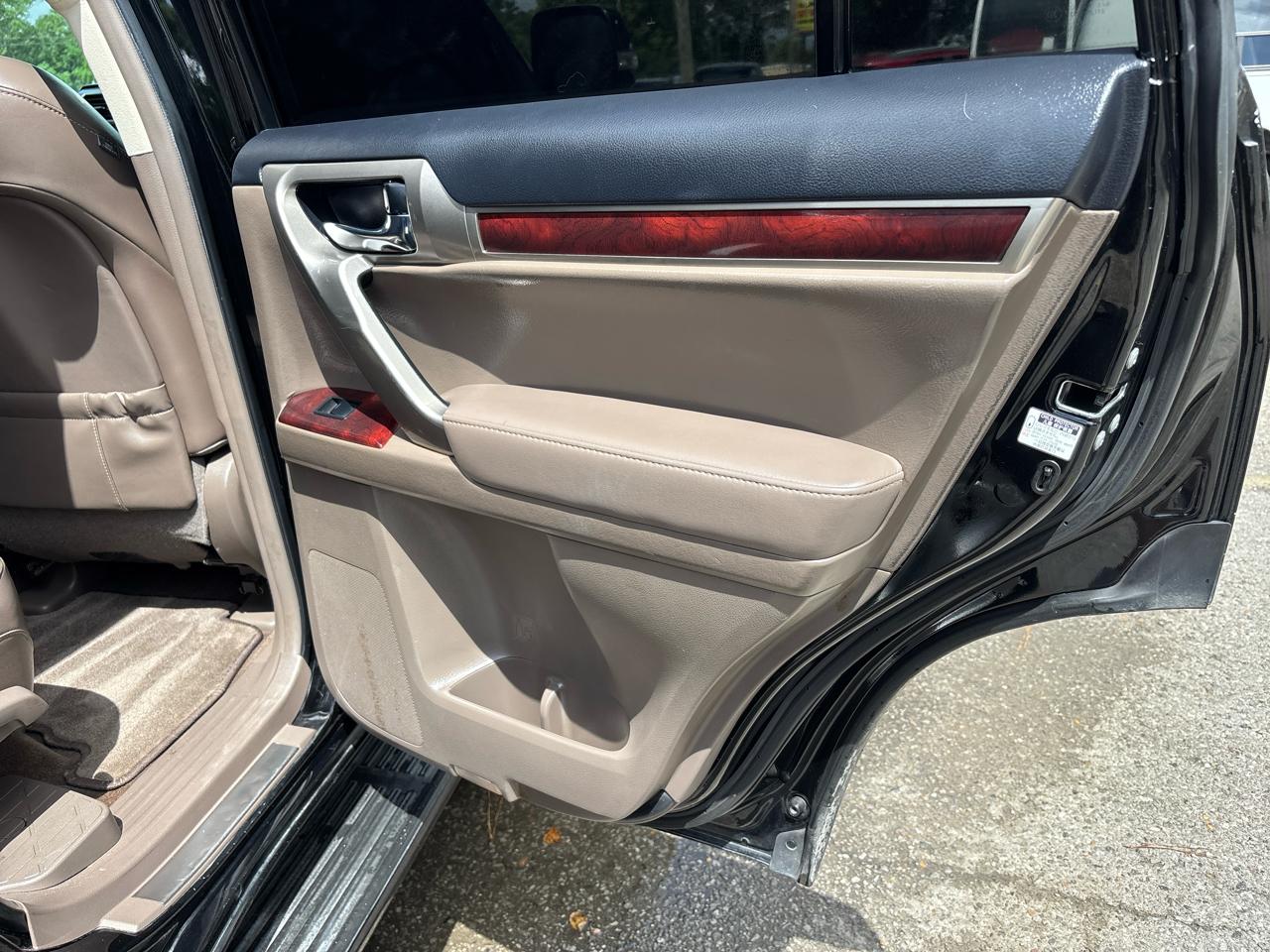 Lexus GX 460 Sport Utility 2012