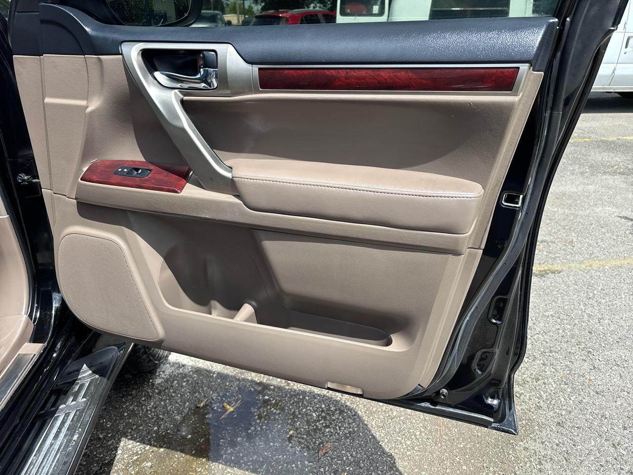 Lexus GX 460 Sport Utility 2012