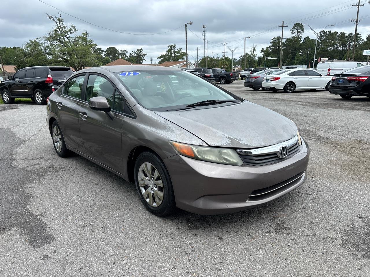Honda Civic LX Sedan 5-Speed AT 2012