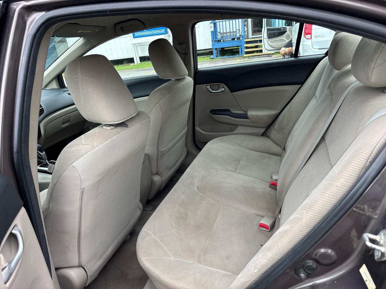 Honda Civic LX Sedan 5-Speed AT 2012