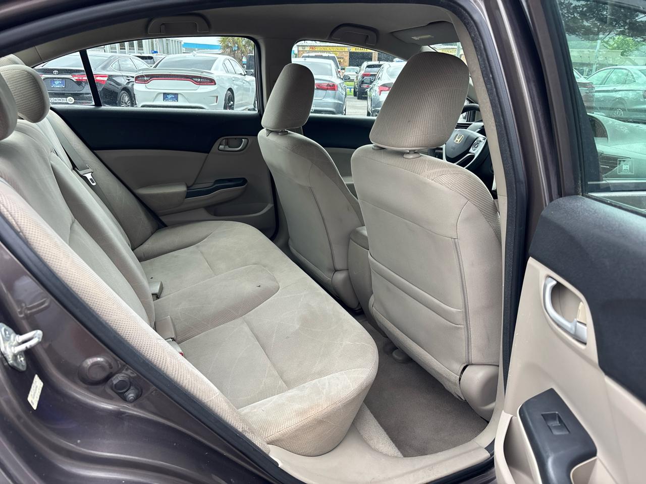Honda Civic LX Sedan 5-Speed AT 2012