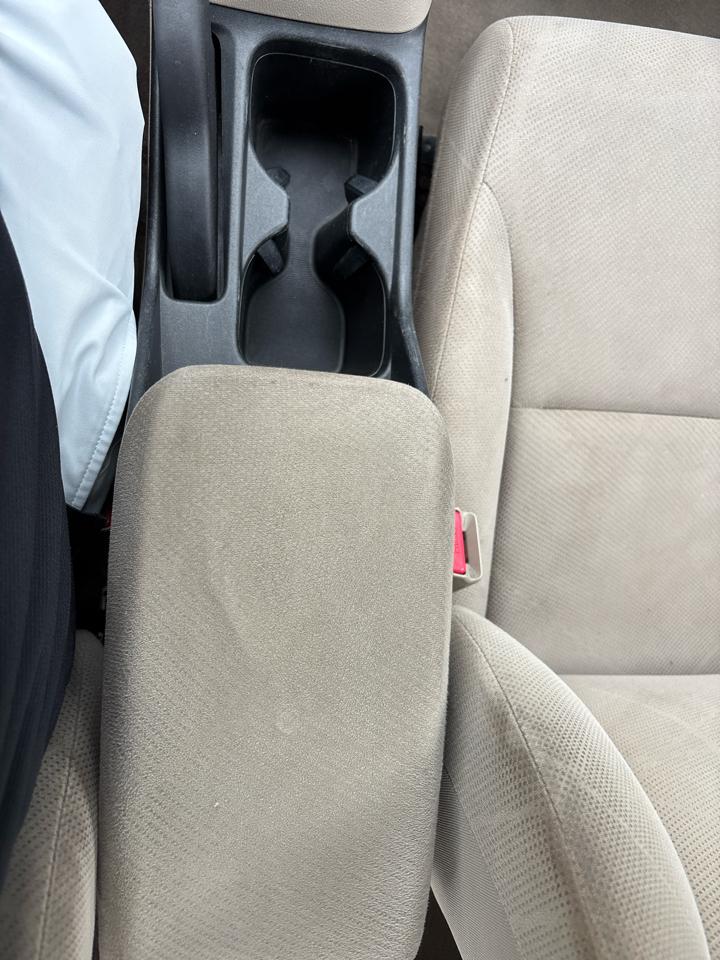 Honda Civic LX Sedan 5-Speed AT 2012