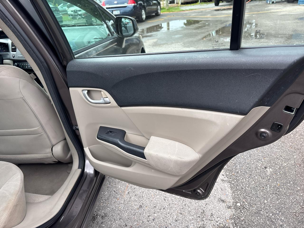 Honda Civic LX Sedan 5-Speed AT 2012