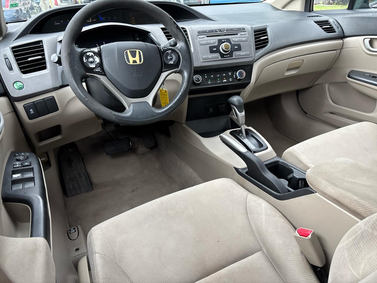 Honda Civic LX Sedan 5-Speed AT 2012