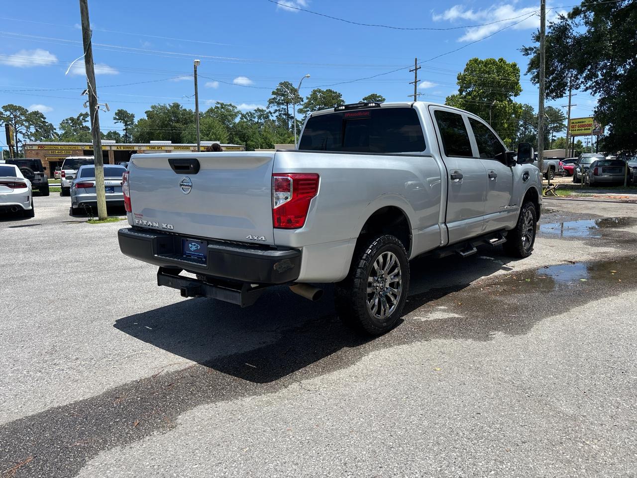 Nissan Titan XD S 4WD Diesel 2017