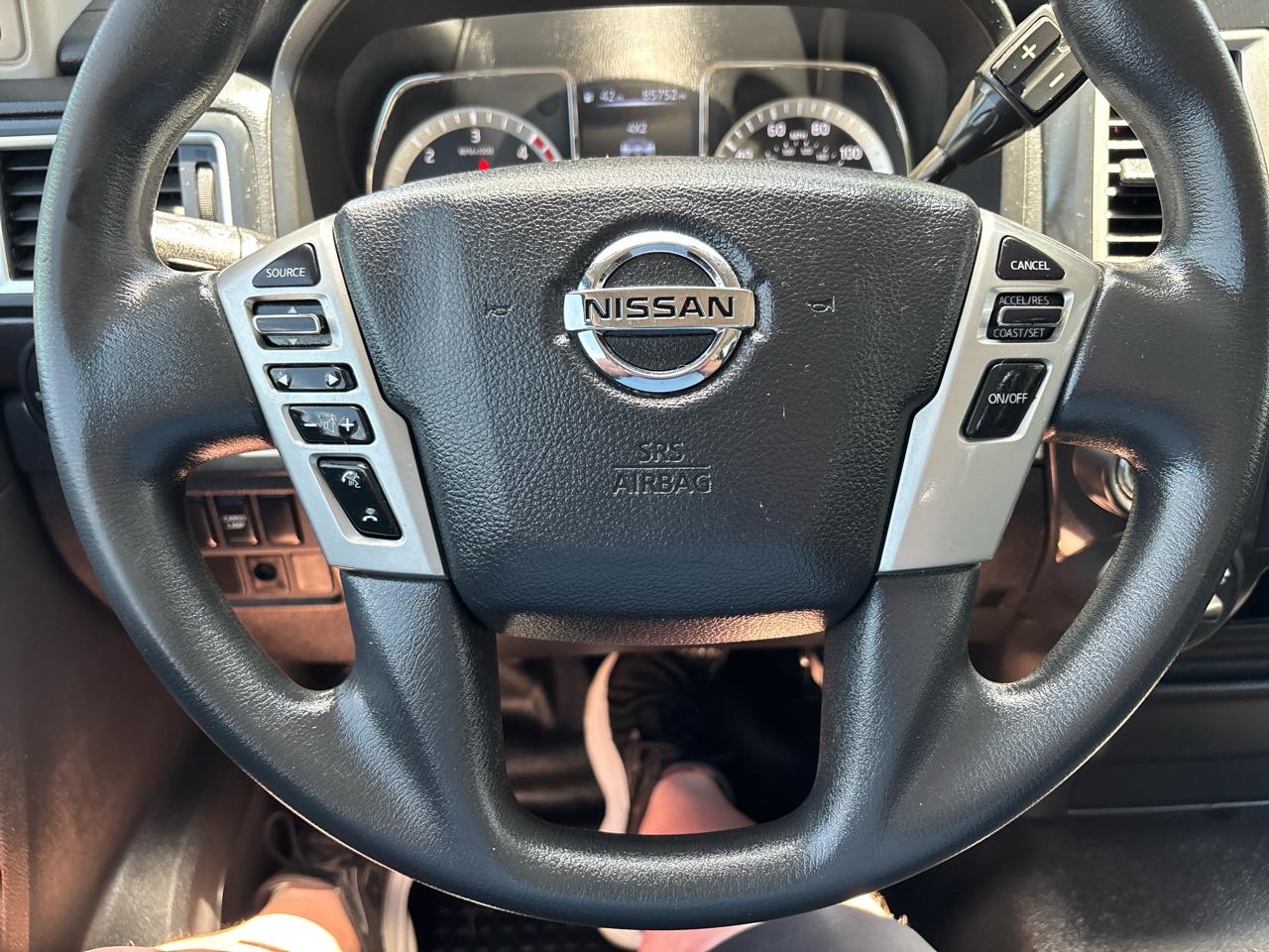 Nissan Titan XD S 4WD Diesel 2017