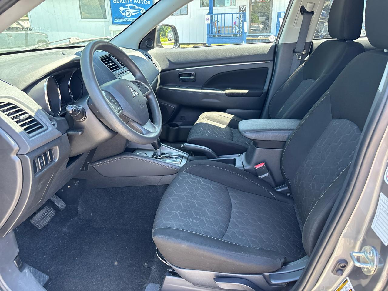 Mitsubishi Outlander Sport 2.0 ES CVT 2021