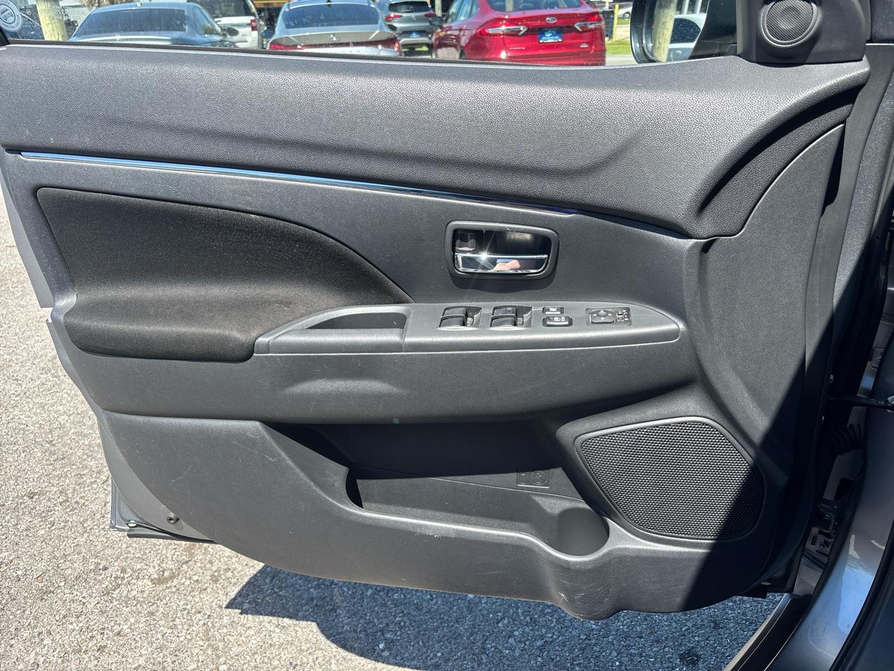Mitsubishi Outlander Sport 2.0 ES CVT 2021