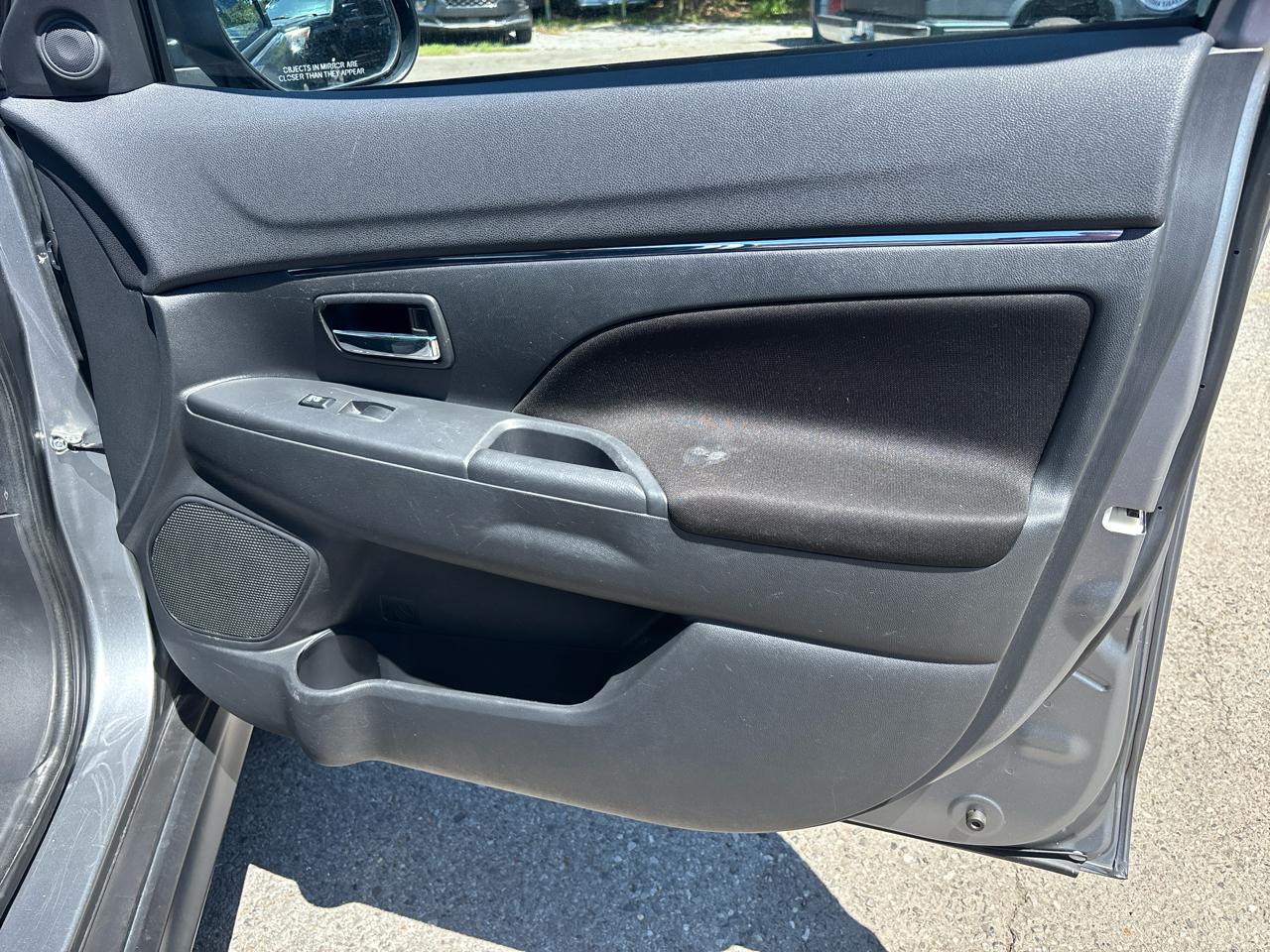 Mitsubishi Outlander Sport 2.0 ES CVT 2021