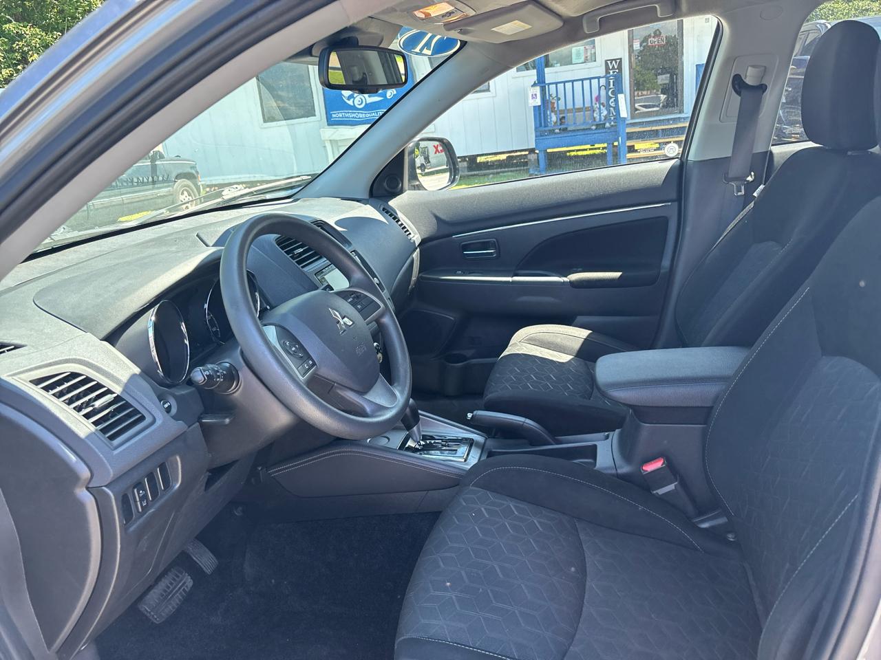 Mitsubishi Outlander Sport 2.0 ES CVT 2021