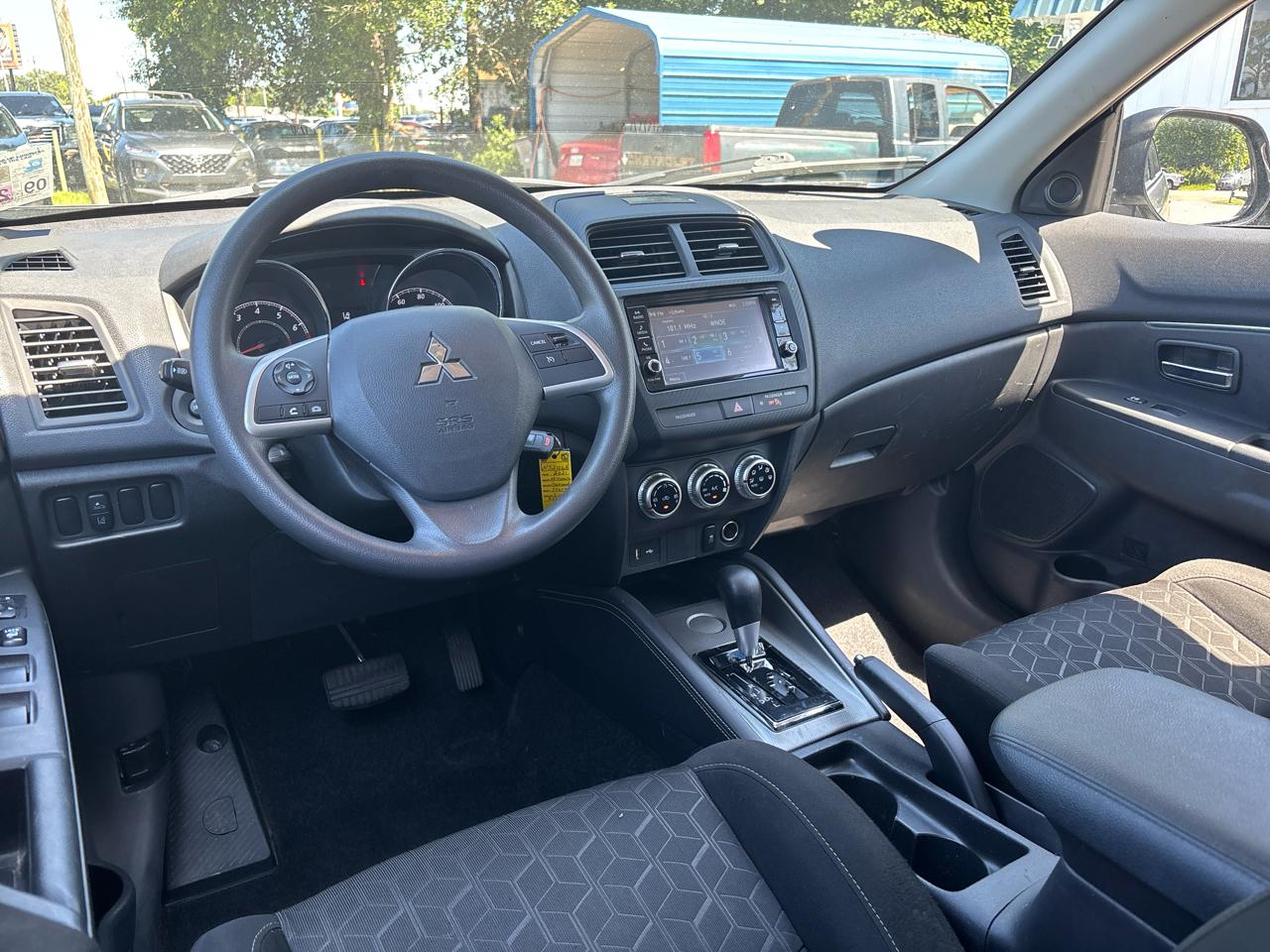 Mitsubishi Outlander Sport 2.0 ES CVT 2021
