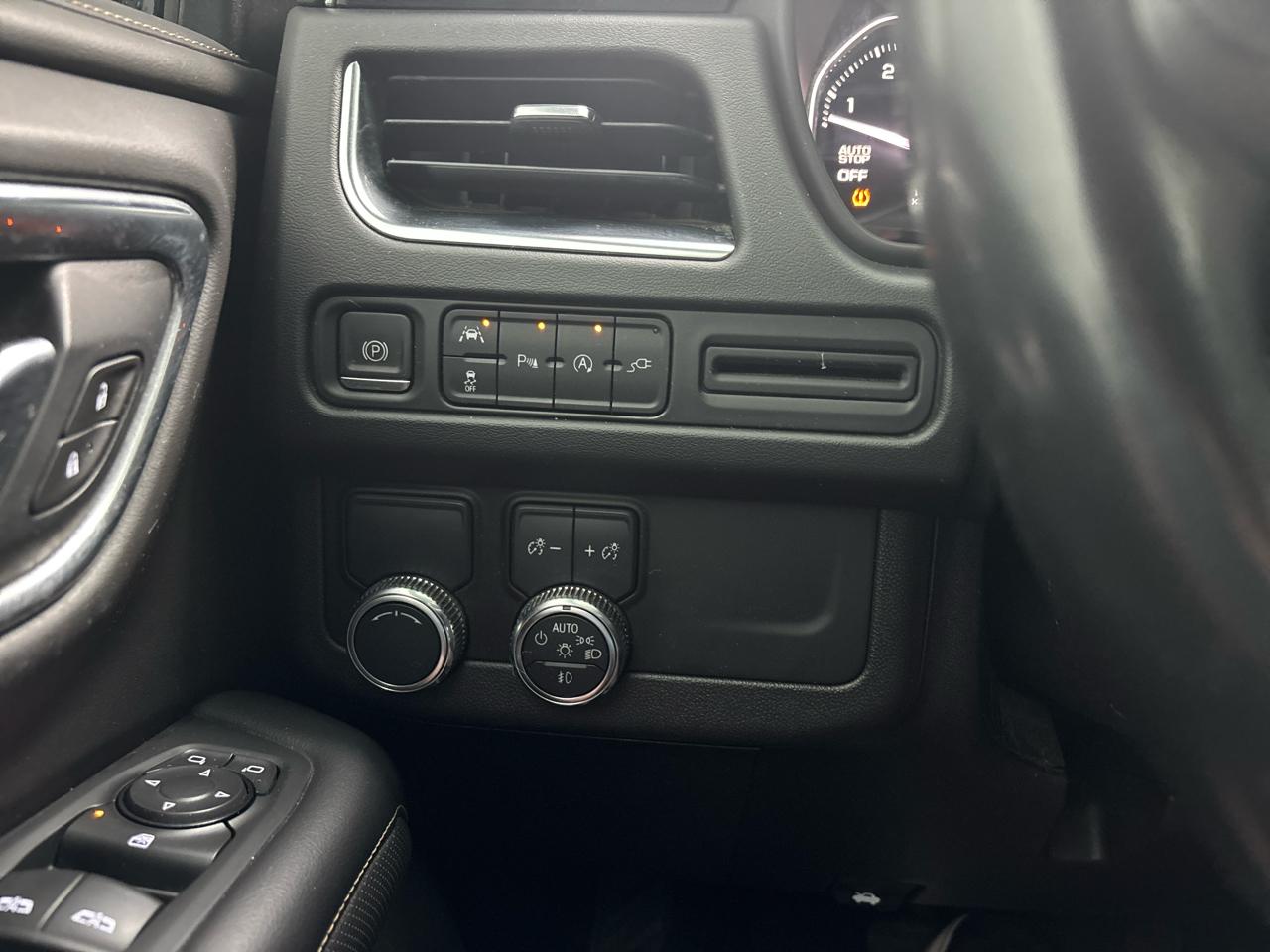 2021 GMC Yukon SLT - Photo 25