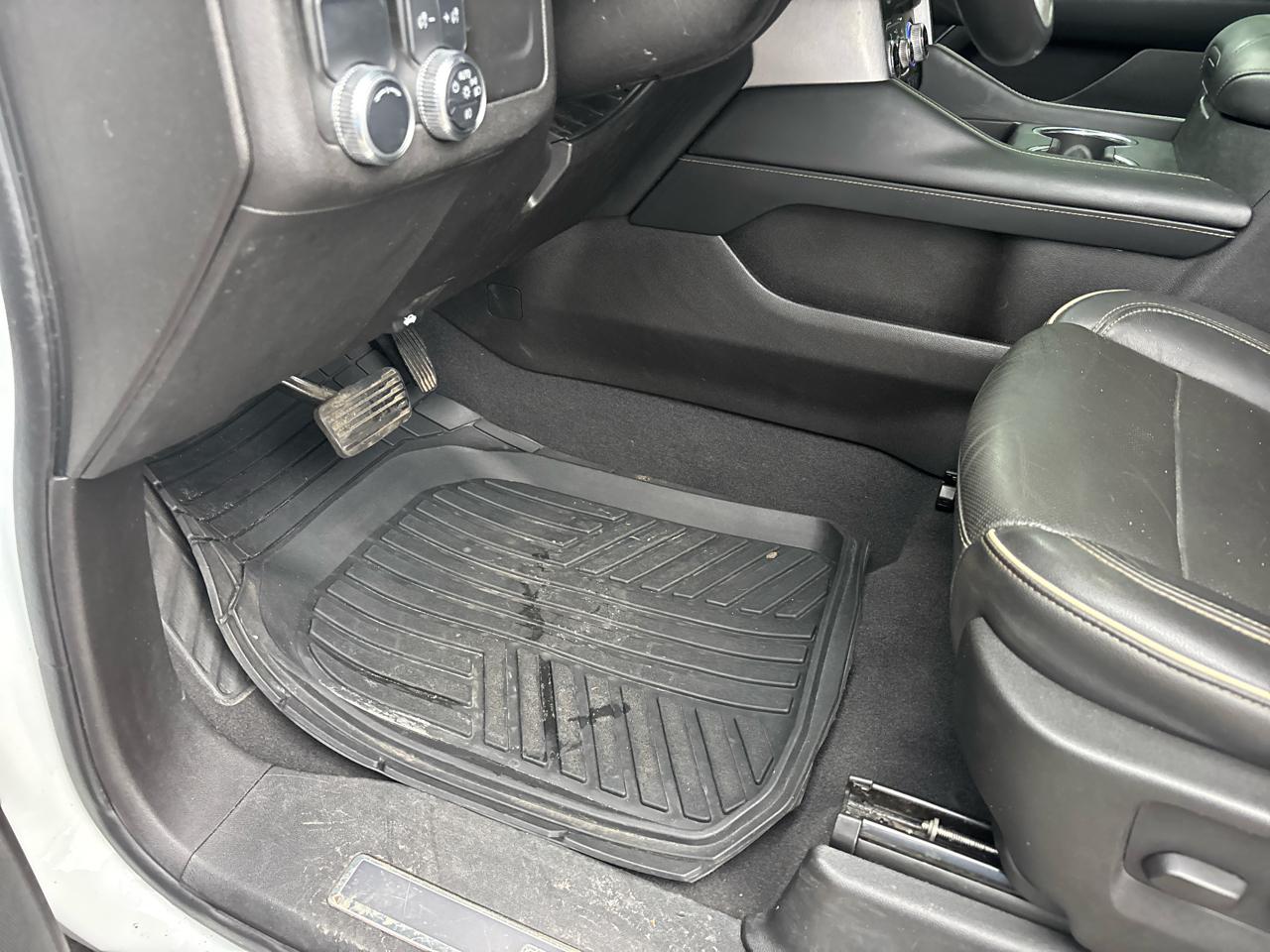2021 GMC Yukon SLT - Photo 28