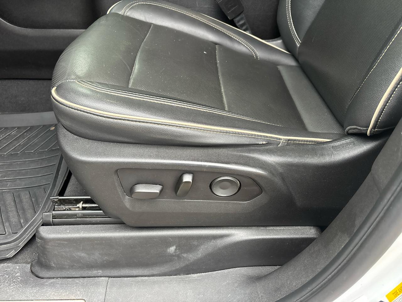 2021 GMC Yukon SLT - Photo 29