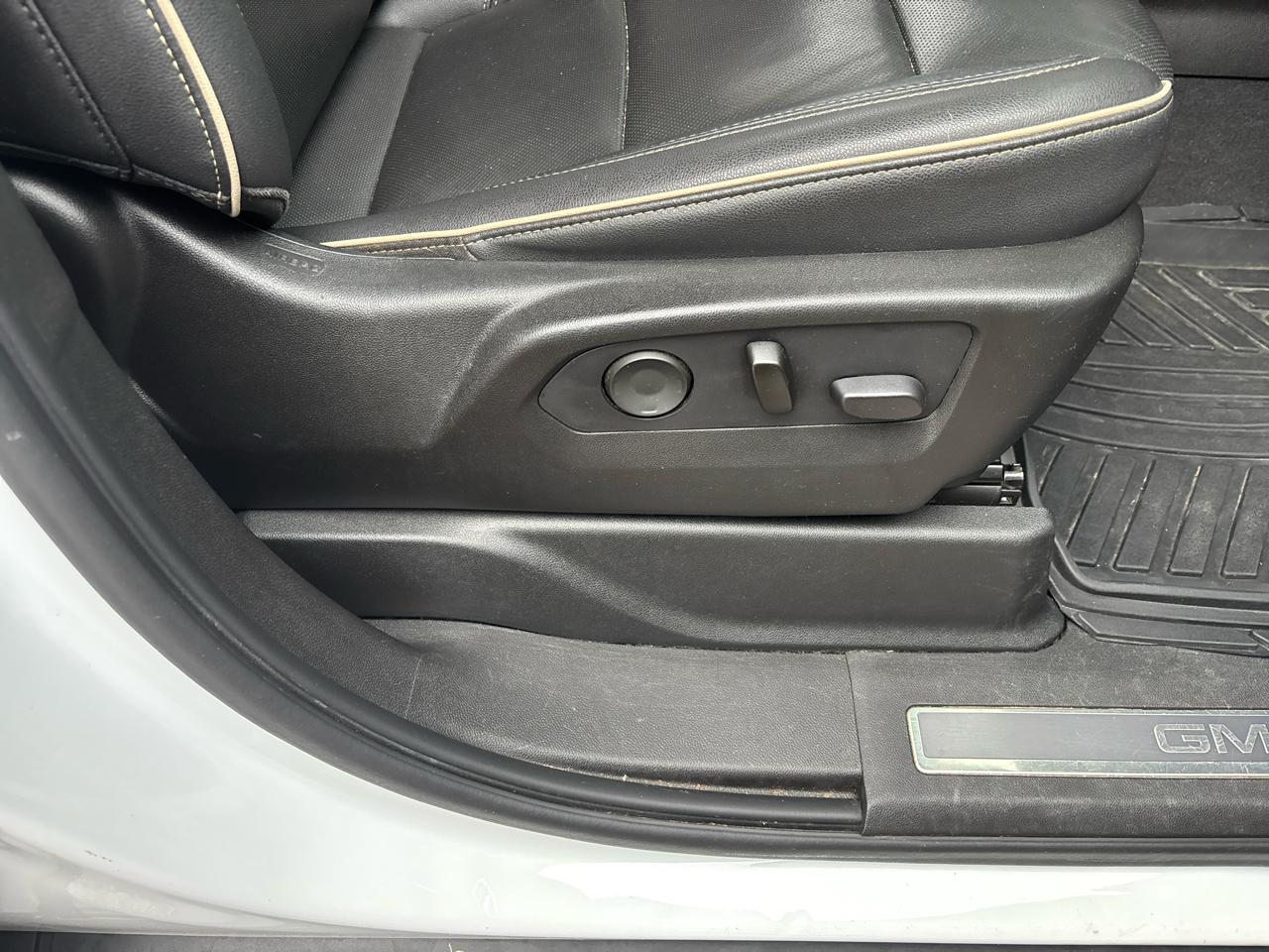 2021 GMC Yukon SLT - Photo 36