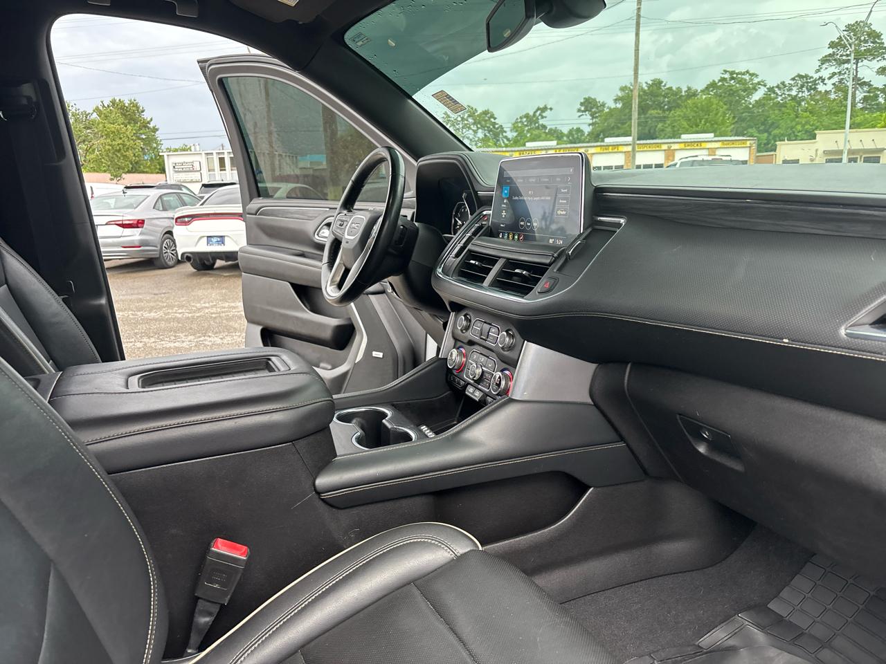 2021 GMC Yukon SLT - Photo 38