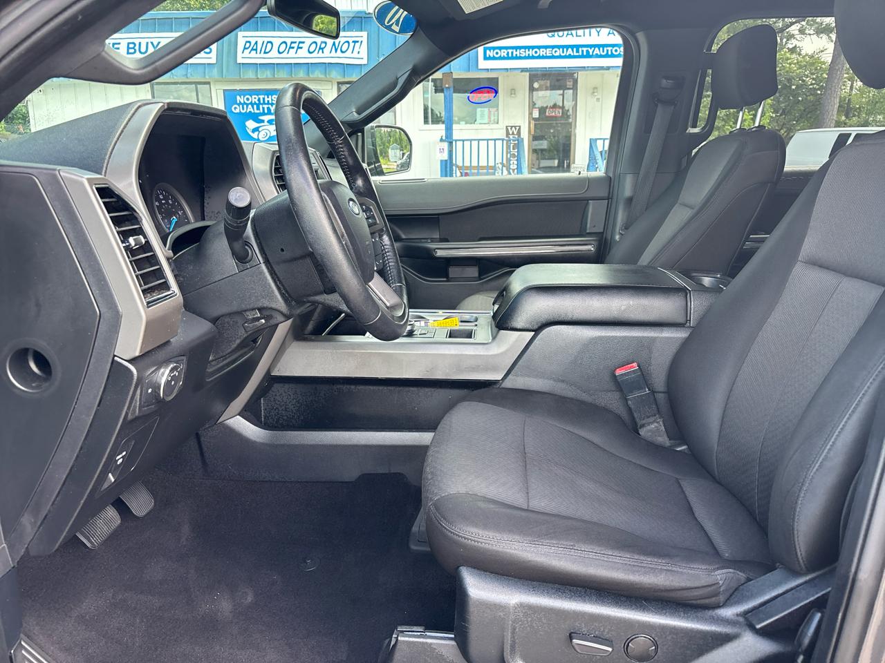 Ford Expedition XLT 2020