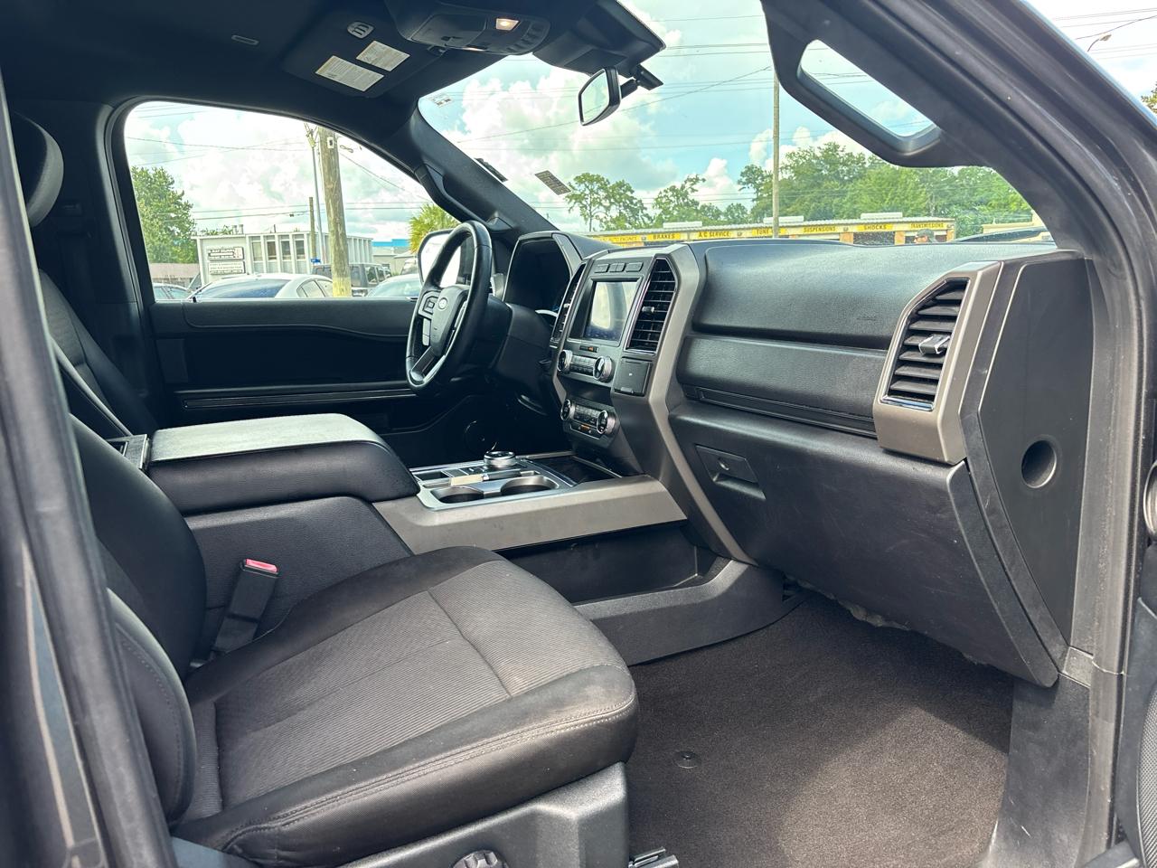 Ford Expedition XLT 2020