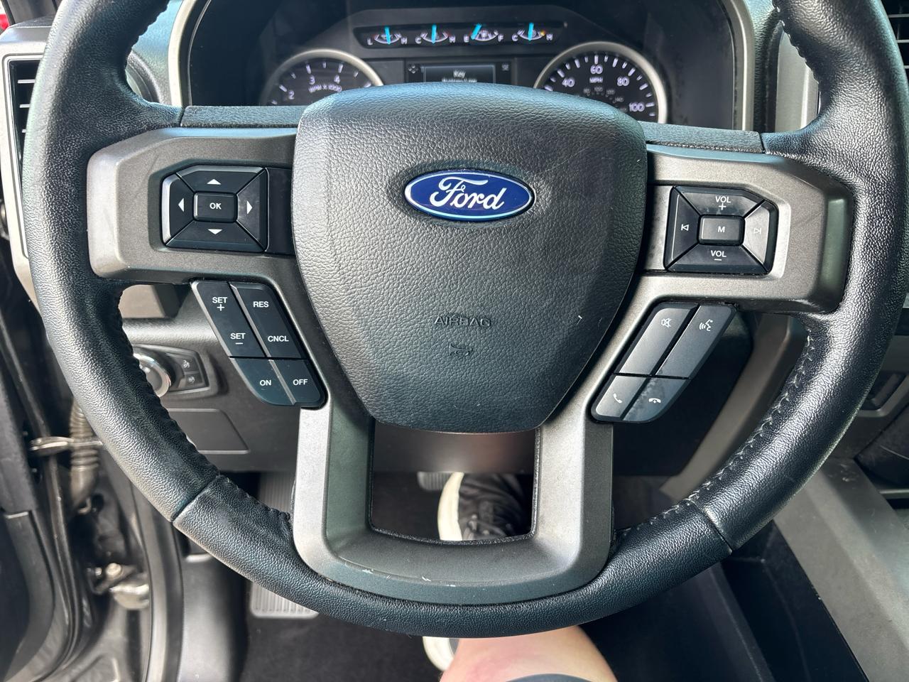 Ford Expedition XLT 2020