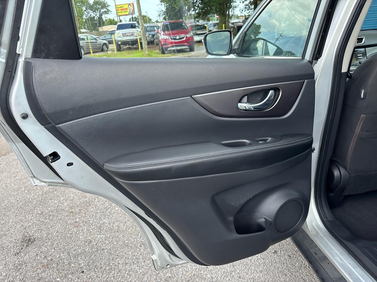 Nissan Rogue S 2WD 2015