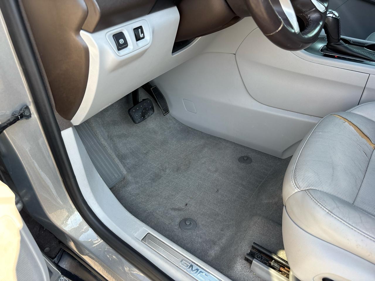 GMC Acadia SLT-1 FWD 2019