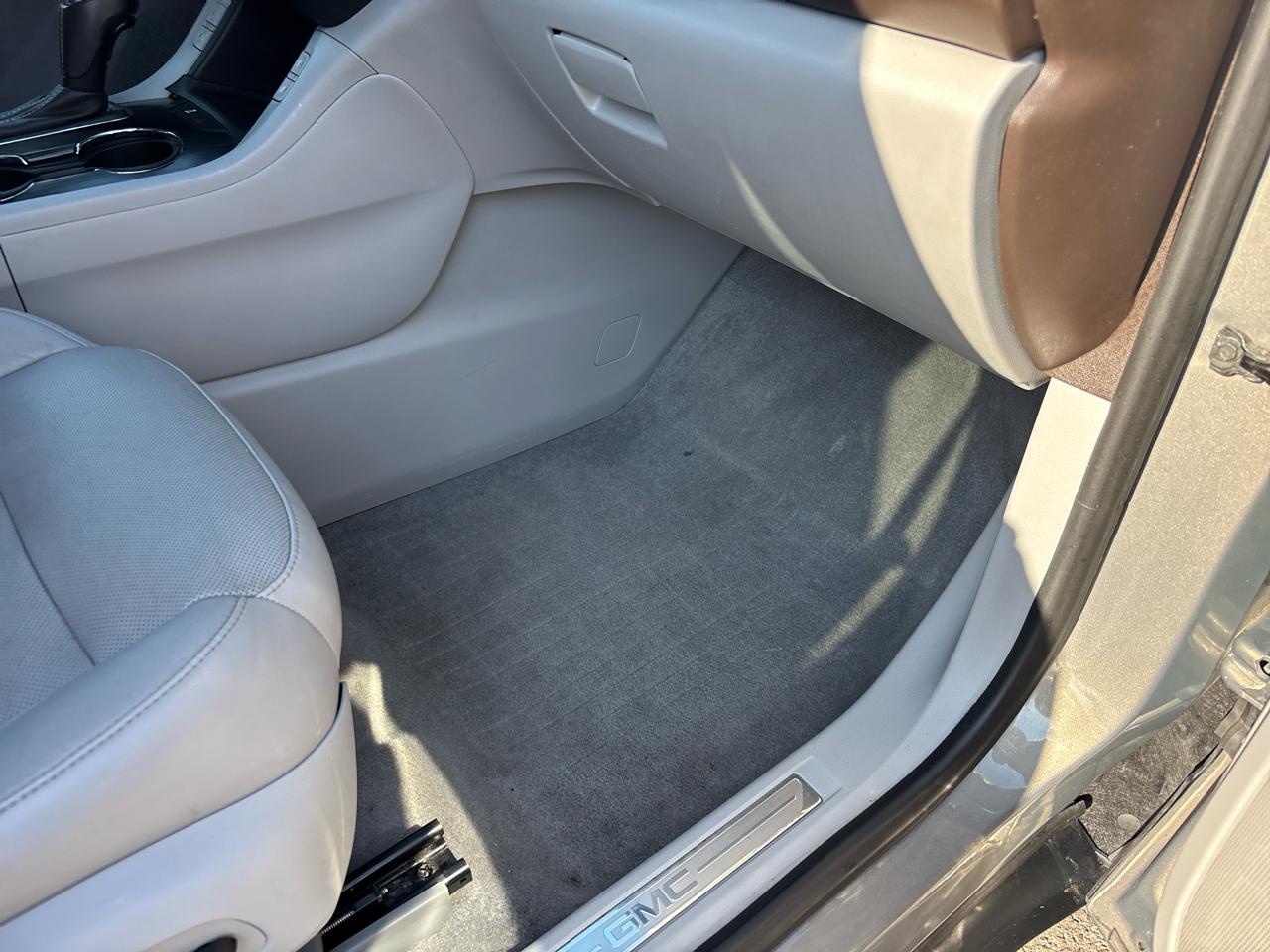 GMC Acadia SLT-1 FWD 2019