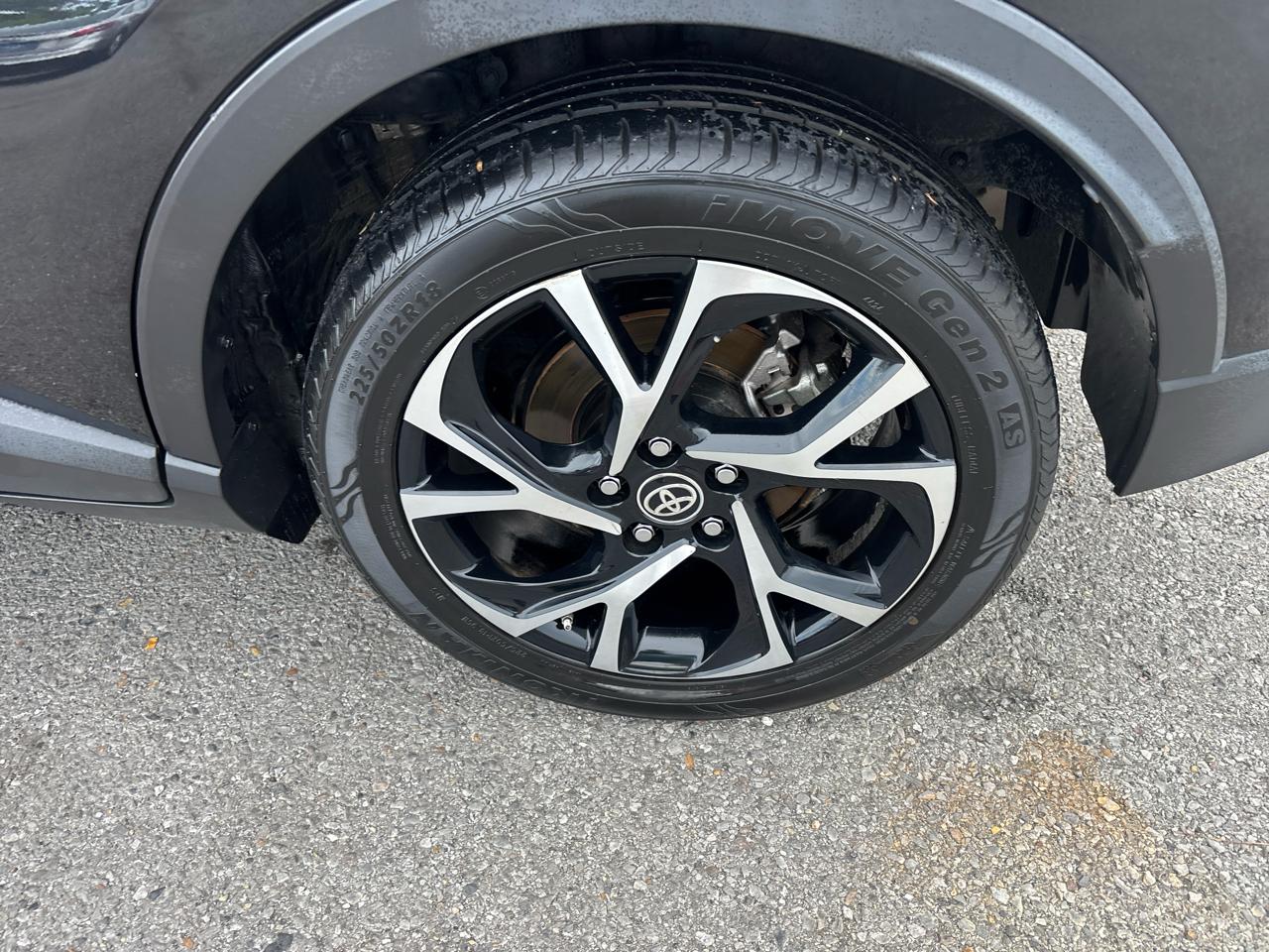 Toyota C-HR XLE 2021