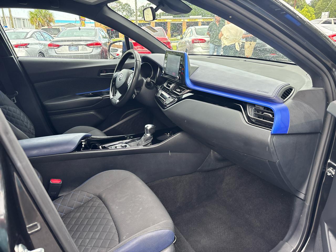 Toyota C-HR XLE 2021