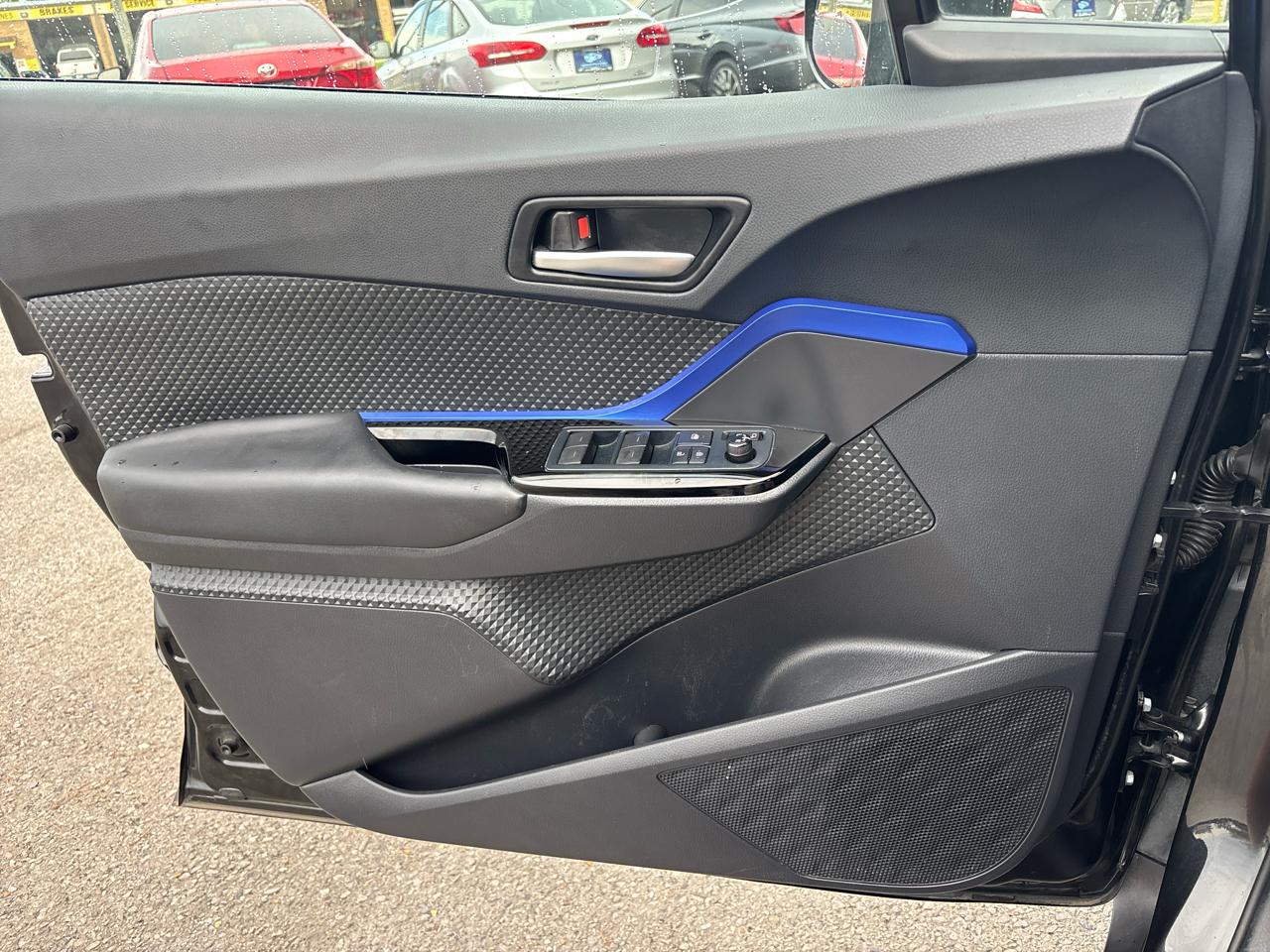 Toyota C-HR XLE 2021