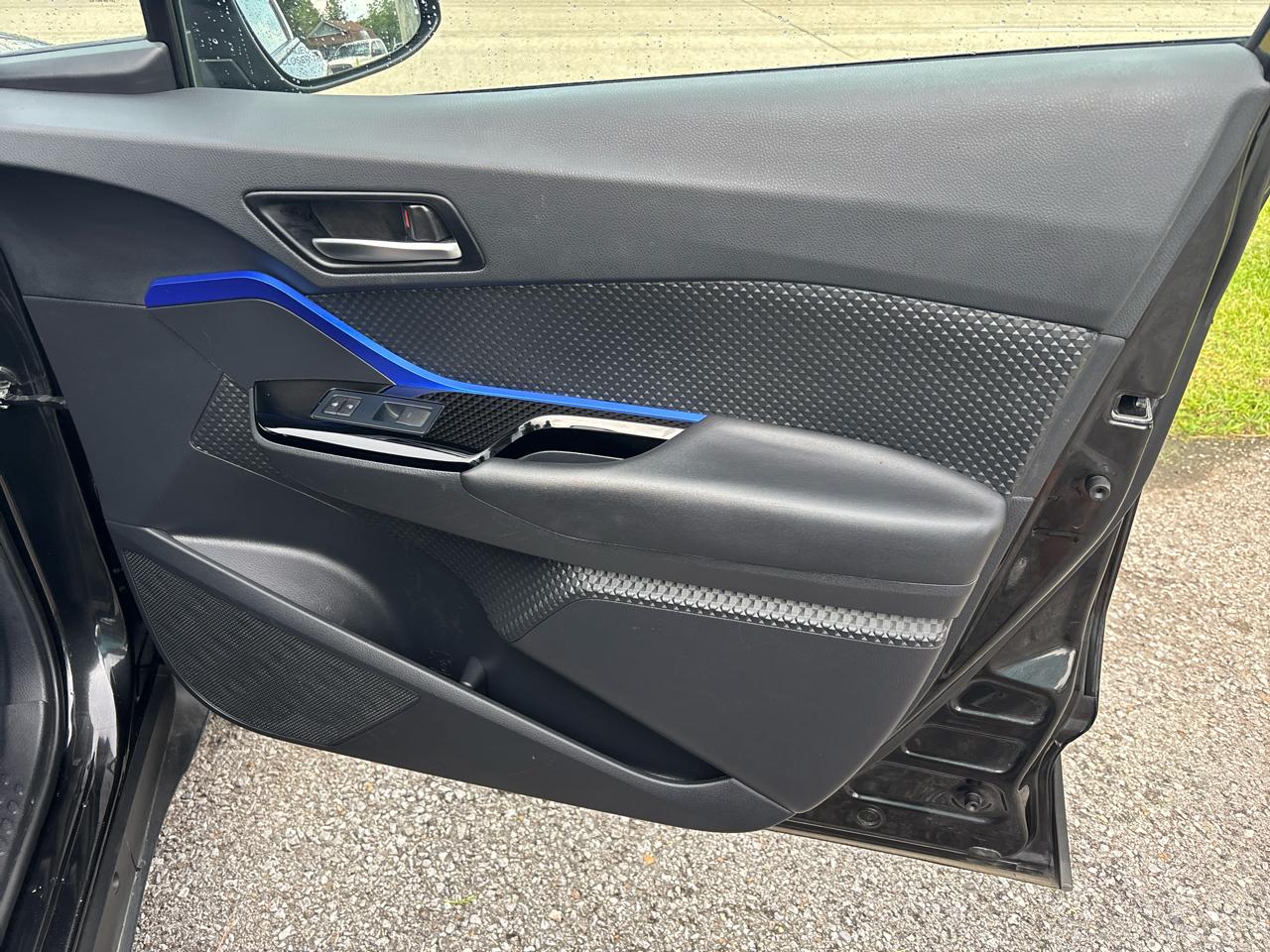 Toyota C-HR XLE 2021