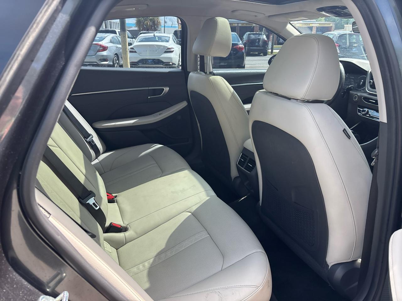 2022 Hyundai Sonata Limited - Photo 13