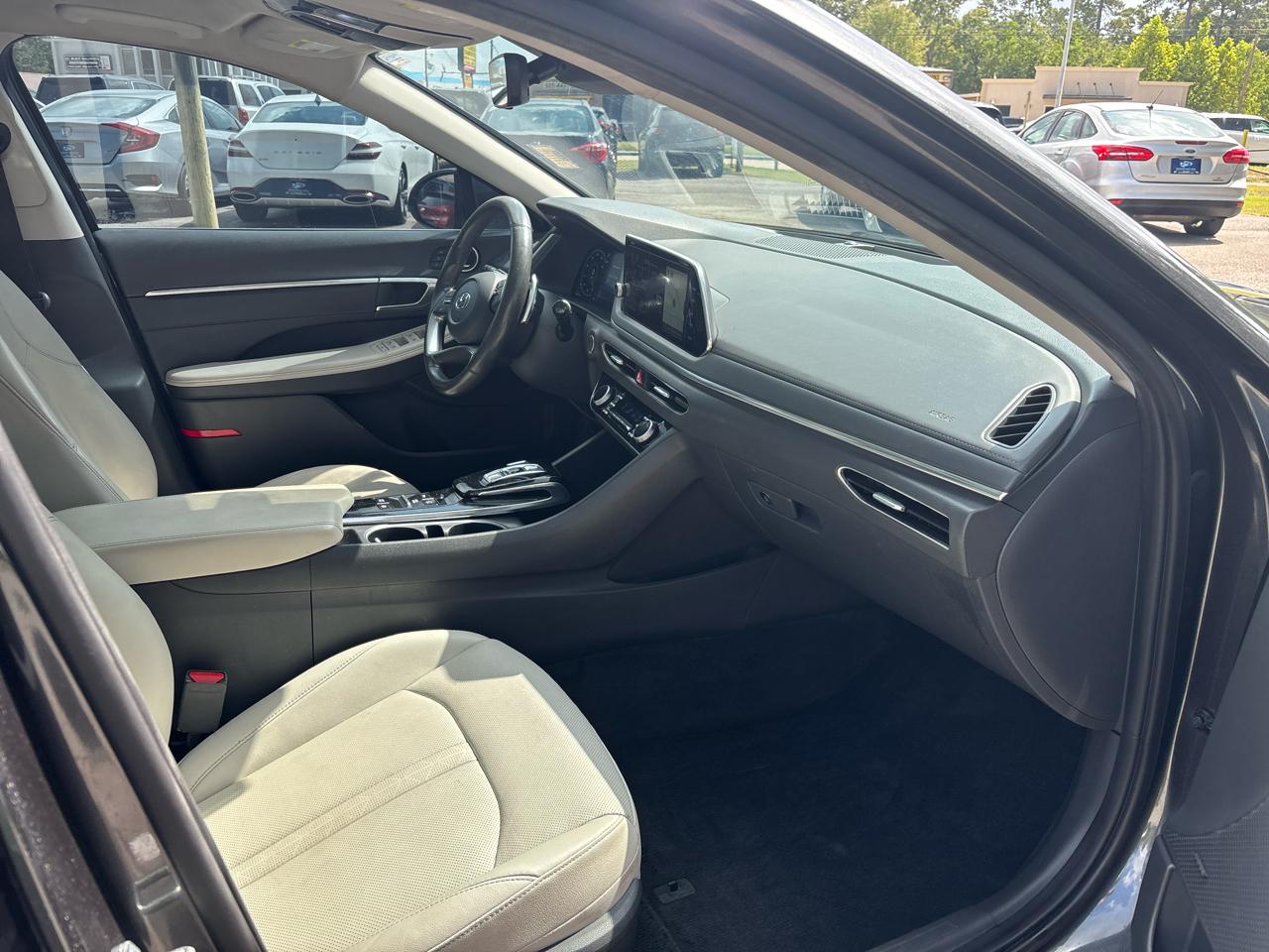 2022 Hyundai Sonata Limited - Photo 14