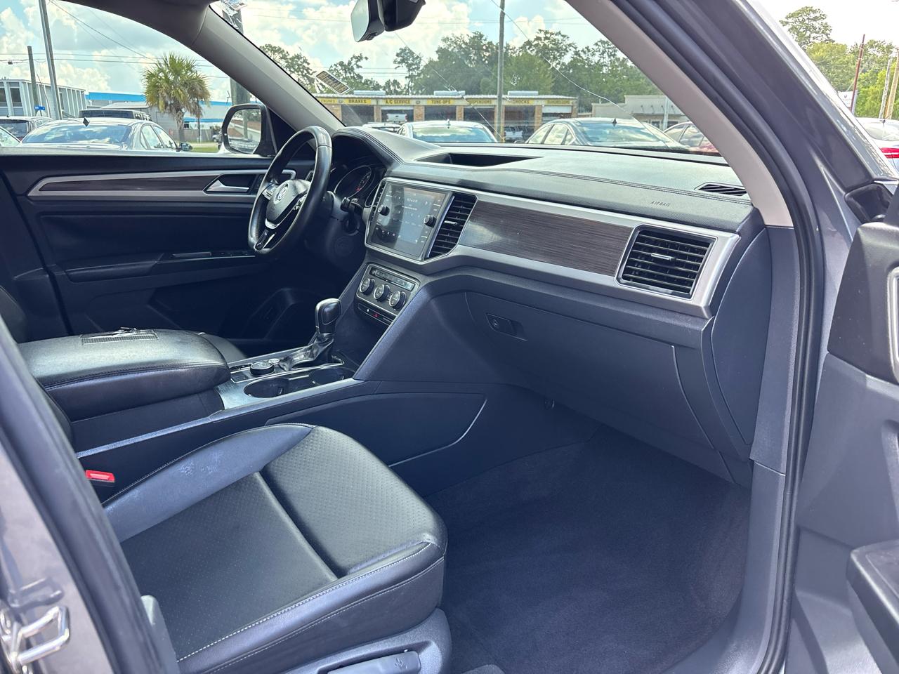 Volkswagen Atlas V6 SE w/Technology AWD 2018