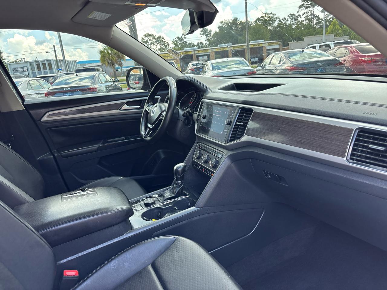 Volkswagen Atlas V6 SE w/Technology AWD 2018