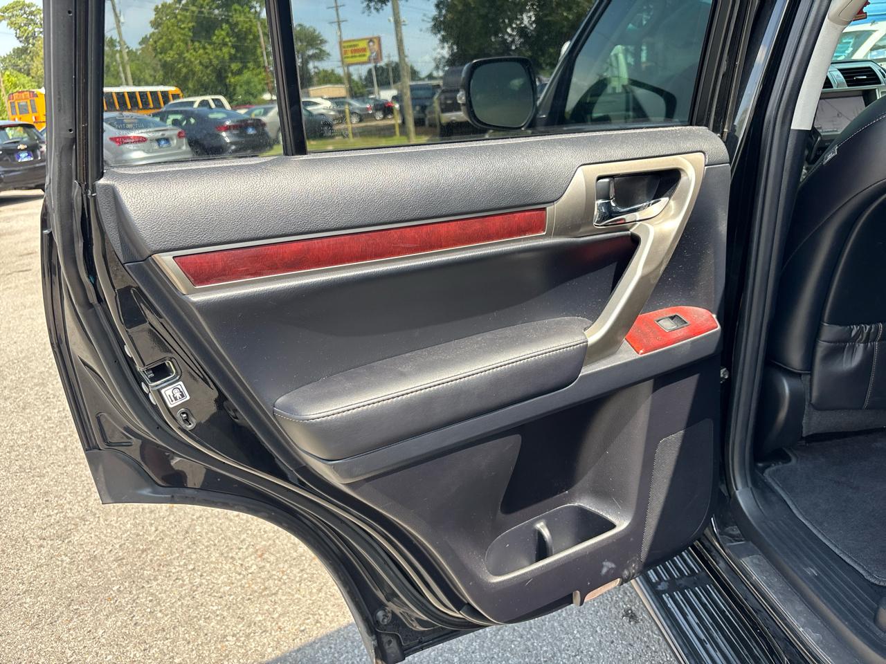 Lexus GX 460 Sport Utility 2013