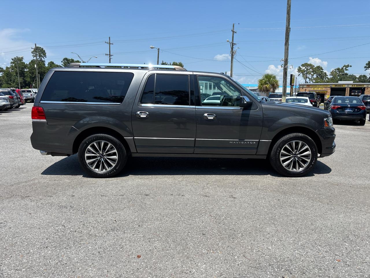 Lincoln Navigator L Select 2WD 2016