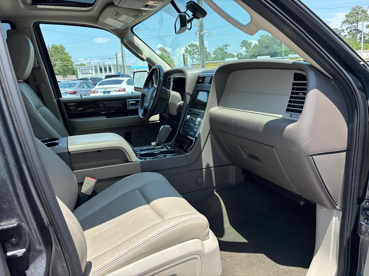 Lincoln Navigator L Select 2WD 2016