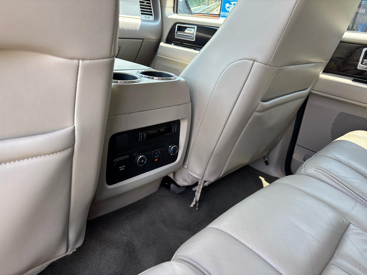 Lincoln Navigator L Select 2WD 2016